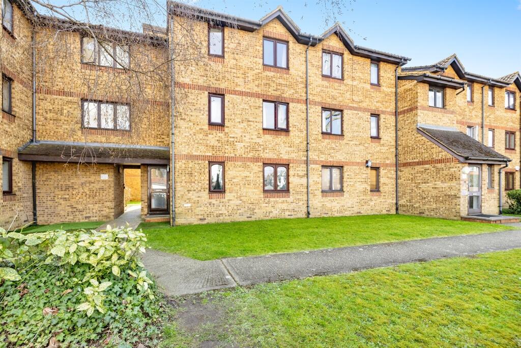 2 bedrooms Apartment in Watford, United Kingdom No. 6120