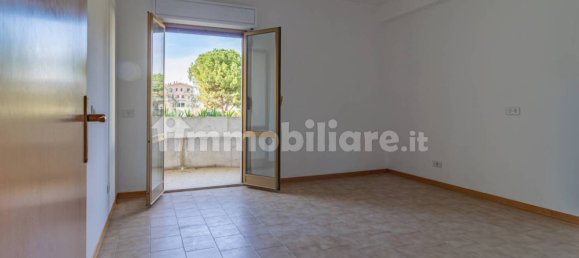 Квартира с 3 спальнями в Монсамполо дель Тронто, Италия № 289170 4