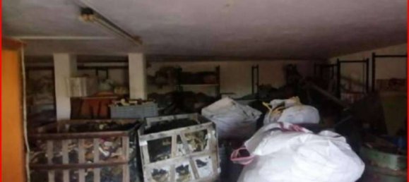 865m² Commercial property in Torre San Patrizio, Italy No. 183278 9