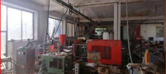 865m² Commercial property in Torre San Patrizio, Italy No. 183278 2