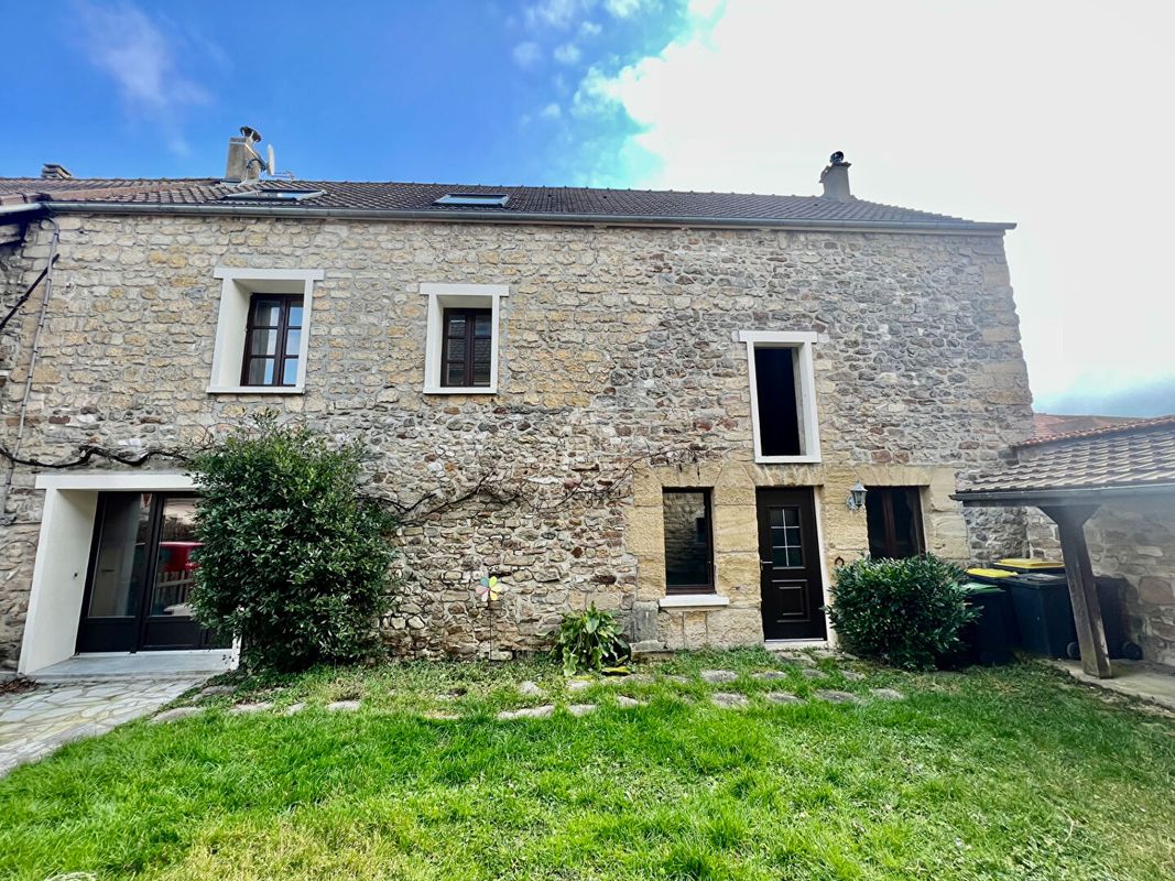 6 bedrooms House in Ennery, France No. 130546