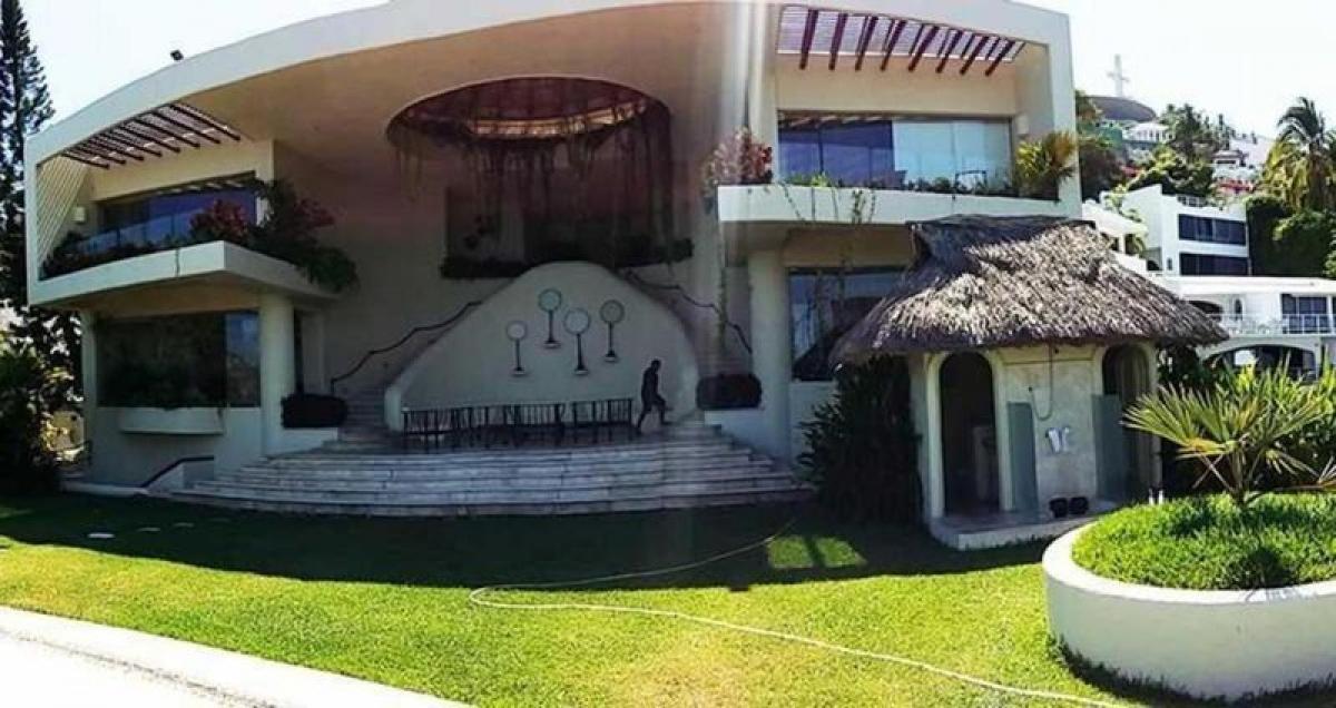 5 bedrooms House in Guerrero, Mexico No. 171624