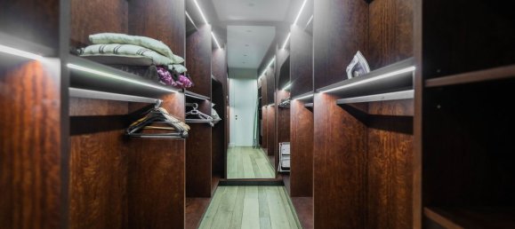 4 Schlafzimmer Doppelhaus in Paris, France, Nr. 334961 12