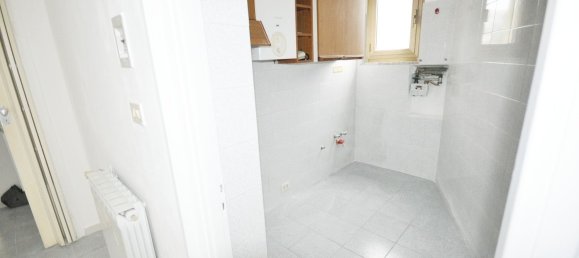 Apartamento de 4 divisões em La Spezia, Italy N.º 171449 8