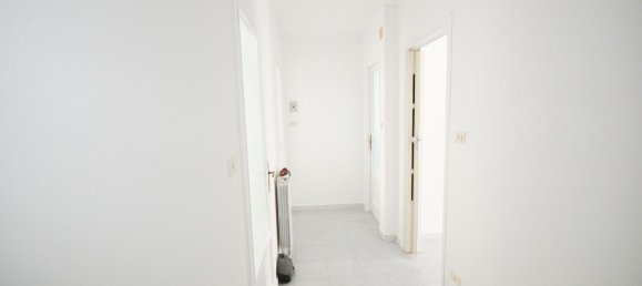 Apartamento de 4 divisões em La Spezia, Italy N.º 171449 14
