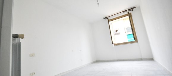 Apartamento de 4 divisões em La Spezia, Italy N.º 171449 15