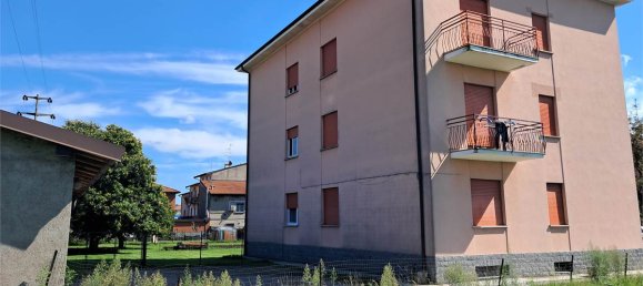 2 Schlafzimmer Wohnung in Fino Mornasco, Italy, Nr. 373660 6