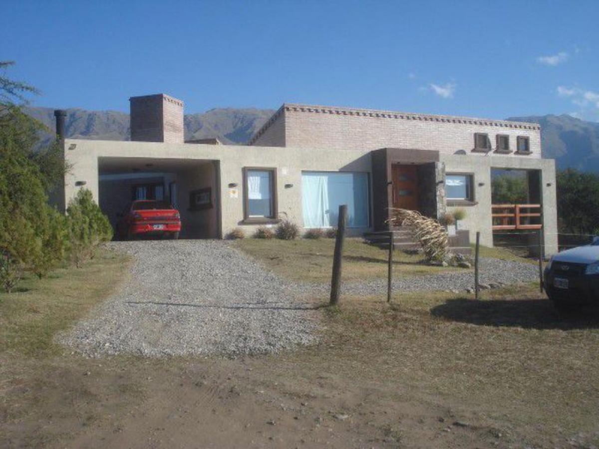 3 bedrooms House in San Luis, Argentina No. 415