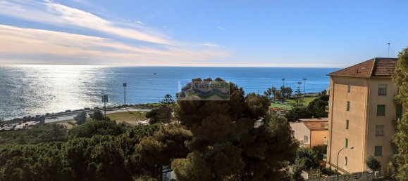 Квартира с 4 комнатами в Санремо, Италия № 130934 18