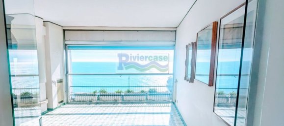 Квартира с 4 комнатами в Санремо, Италия № 130934 12