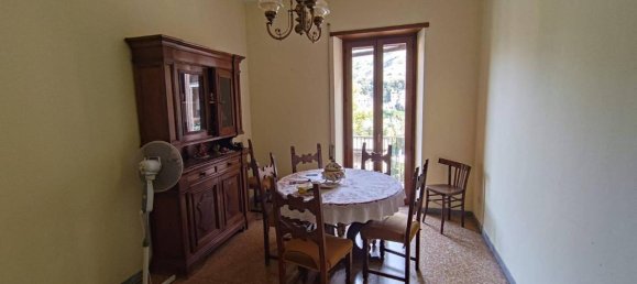 3 rooms Apartment in Tivoli, Italy No. 152296 3