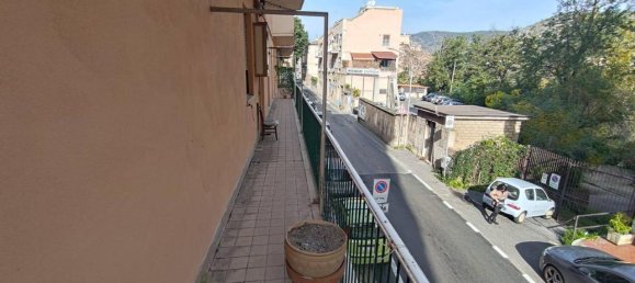 3 rooms Apartment in Tivoli, Italy No. 152296 9