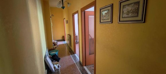 3 rooms Apartment in Tivoli, Italy No. 152296 5