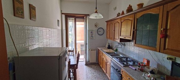 3 rooms Apartment in Tivoli, Italy No. 152296 2