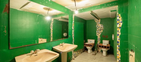 224m² Commercial property in Granada, Spain No. 178253 20