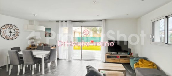 3 bedrooms House in Blanquefort, France No. 102029 2