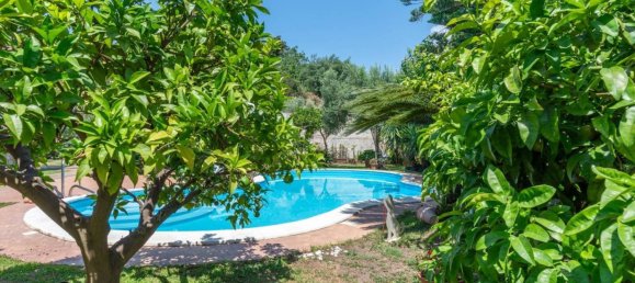 5 bedrooms Villa in Pozzuoli, Italy No. 320745 5