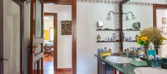 5 bedrooms Villa in Pozzuoli, Italy No. 320745 36