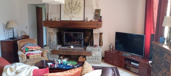 2 bedrooms House in Yonne, France No. 330450 5