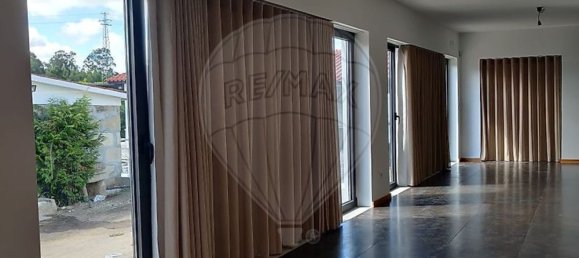 3 Schlafzimmer Haus in Maia, Portugal, Nr. 52498 19