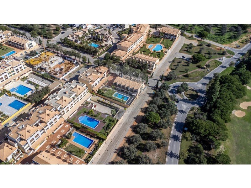 3 bedrooms House in Quarteira, Portugal No. 173506