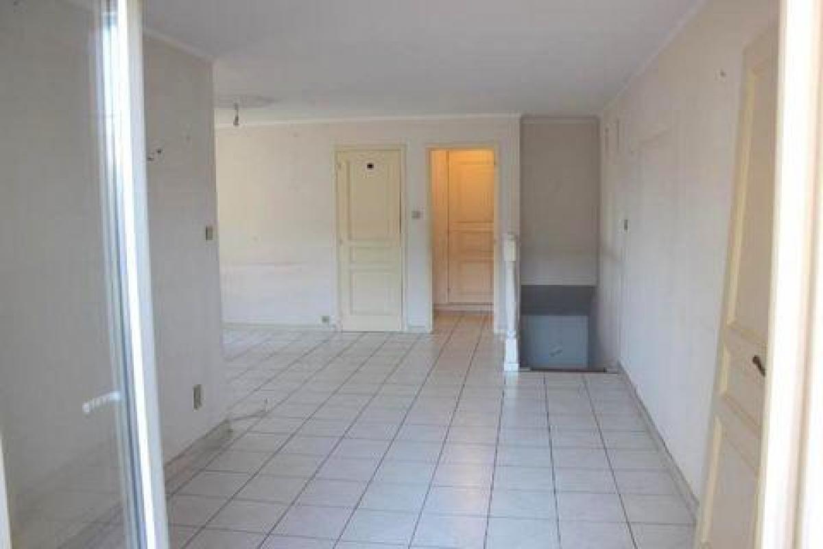 4 bedrooms Condo in Carcassonne, France No. 37082