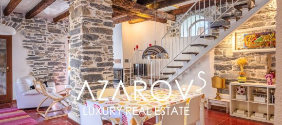 2 bedrooms Villa in Pigna, Italy No. 372888 4