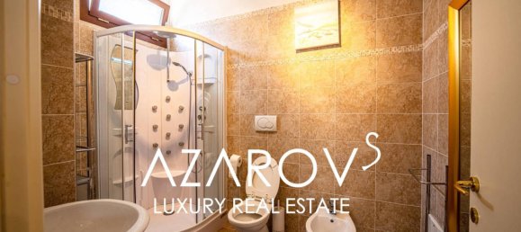 2 bedrooms Villa in Pigna, Italy No. 372888 2