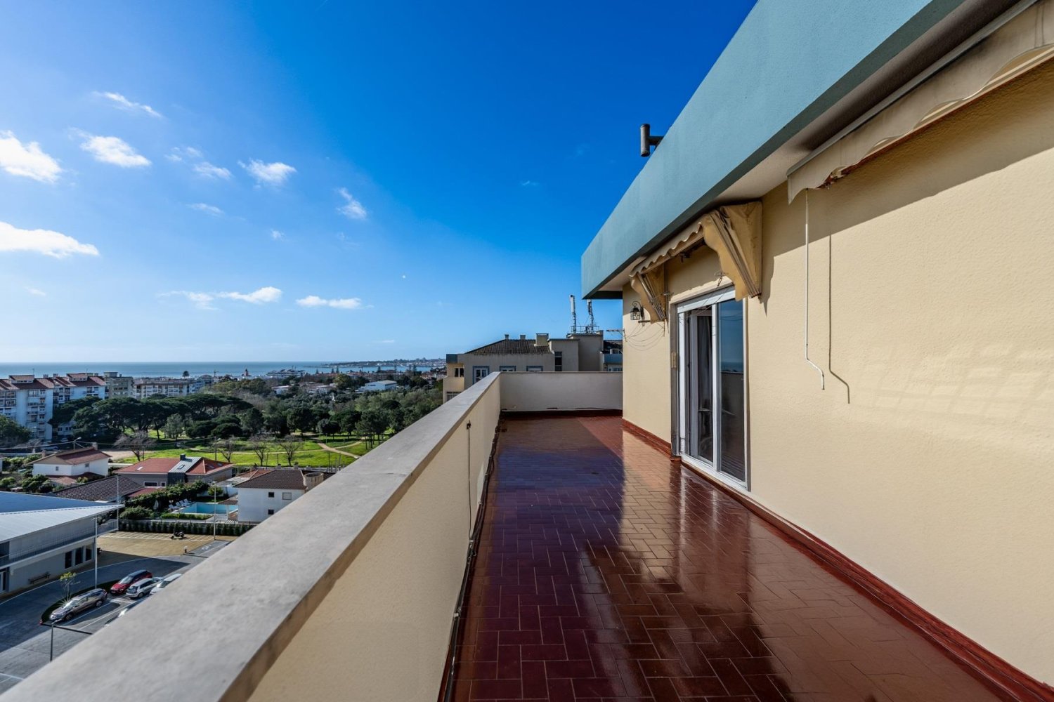 4 bedrooms Apartment in Cascais, Portugal No. 111909