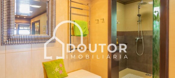 Дом с 4 спальнями в Фуншал, Португалия № 107795 13