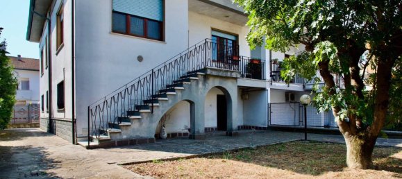 2 chambres Villa à Caravaggio, Italy No. 213970 14