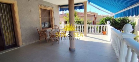 4 bedrooms Apartment in Torrevieja, Spain No. 142212 2