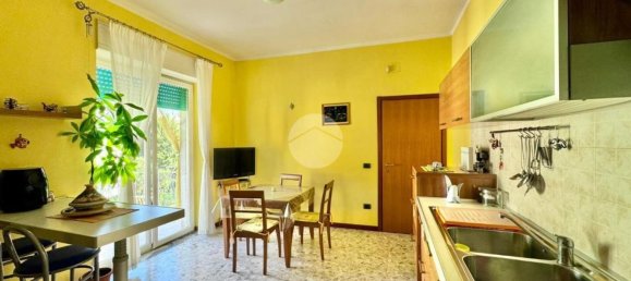 4 bedrooms Apartment in Pozzuoli, Italy No. 372794 9