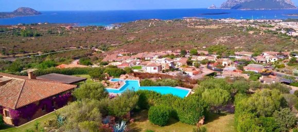 6 bedrooms Villa in Loiri Porto San Paolo, Italy No. 58748 2
