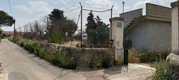 Земельный участок 18400м² в Matino, Италия № 224881 3