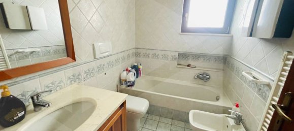 4 rooms Apartment in Valenzano, Italy No. 31231 8