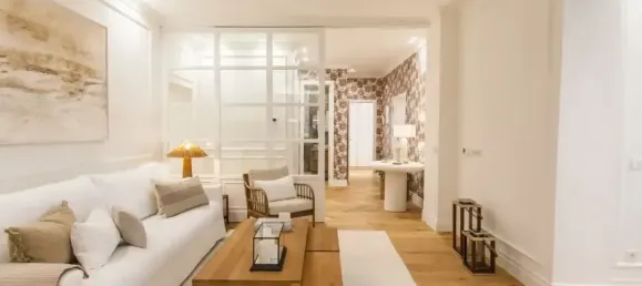 Apartamento de 3 dormitorios en Madrid, Spain No. 161666 4