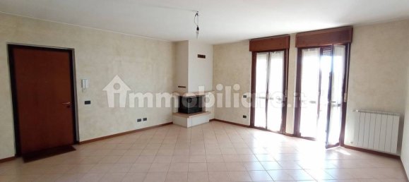 2 bedrooms Apartment in Bellinzago Novarese, Italy No. 336223 3