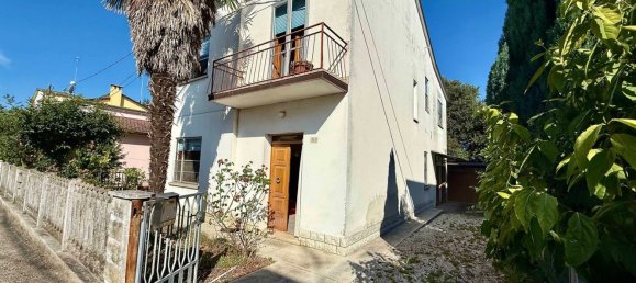 9 chambres Maison à Alfonsine, Italy No. 338876 4