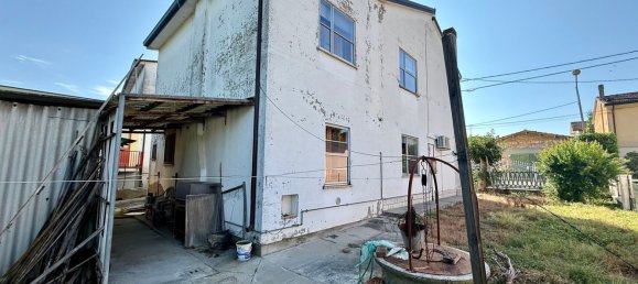 9 chambres Maison à Alfonsine, Italy No. 338876 8