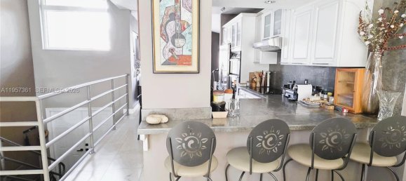 3 dormitorios dúplex en venta en Miami, Miami-Dade, Florida, USA № 615775 19