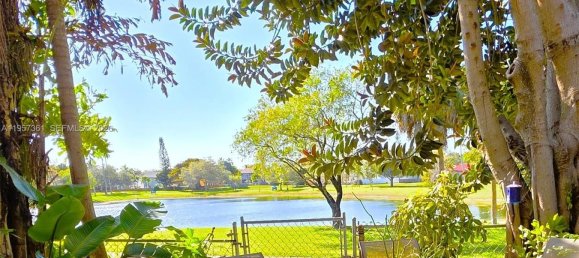 3 dormitorios dúplex en venta en Miami, Miami-Dade, Florida, USA № 615775 6
