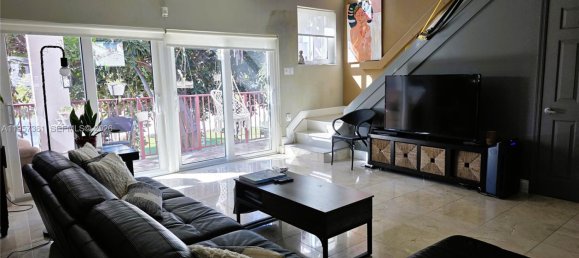 3 dormitorios dúplex en venta en Miami, Miami-Dade, Florida, USA № 615775 23