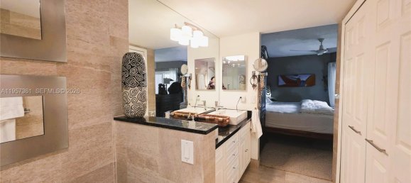 3 dormitorios dúplex en venta en Miami, Miami-Dade, Florida, USA № 615775 9