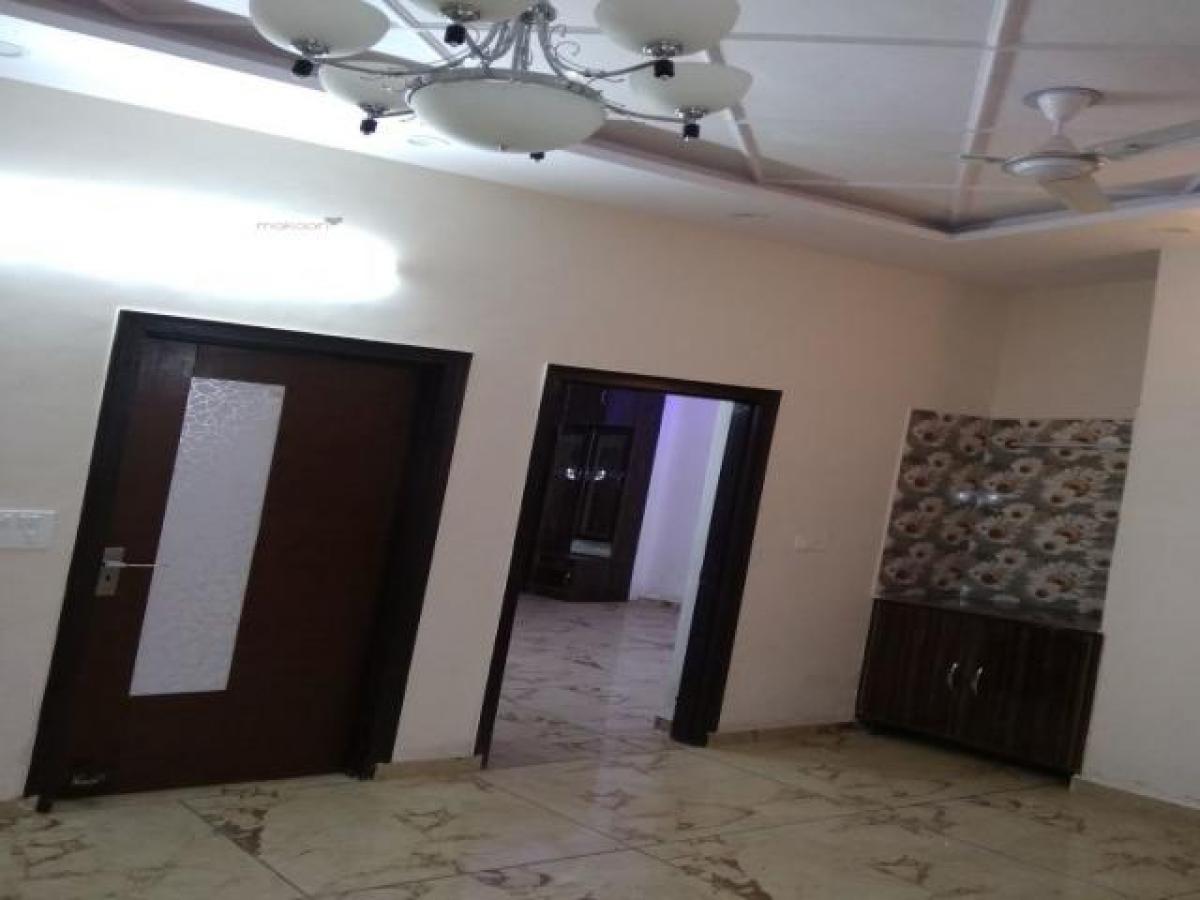 Casa T3 em Faridabad, India N.º 16433