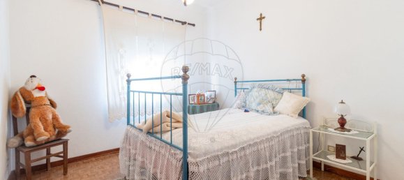 Дом с 4 спальнями в Миранда ду Корву, Португалия № 32982 24