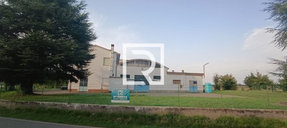 Almacén en Faenza, Italy 705 m² No. 350057 13