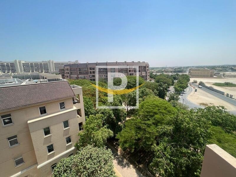2 bedrooms Apartment in Motor City, UAE No. 10413