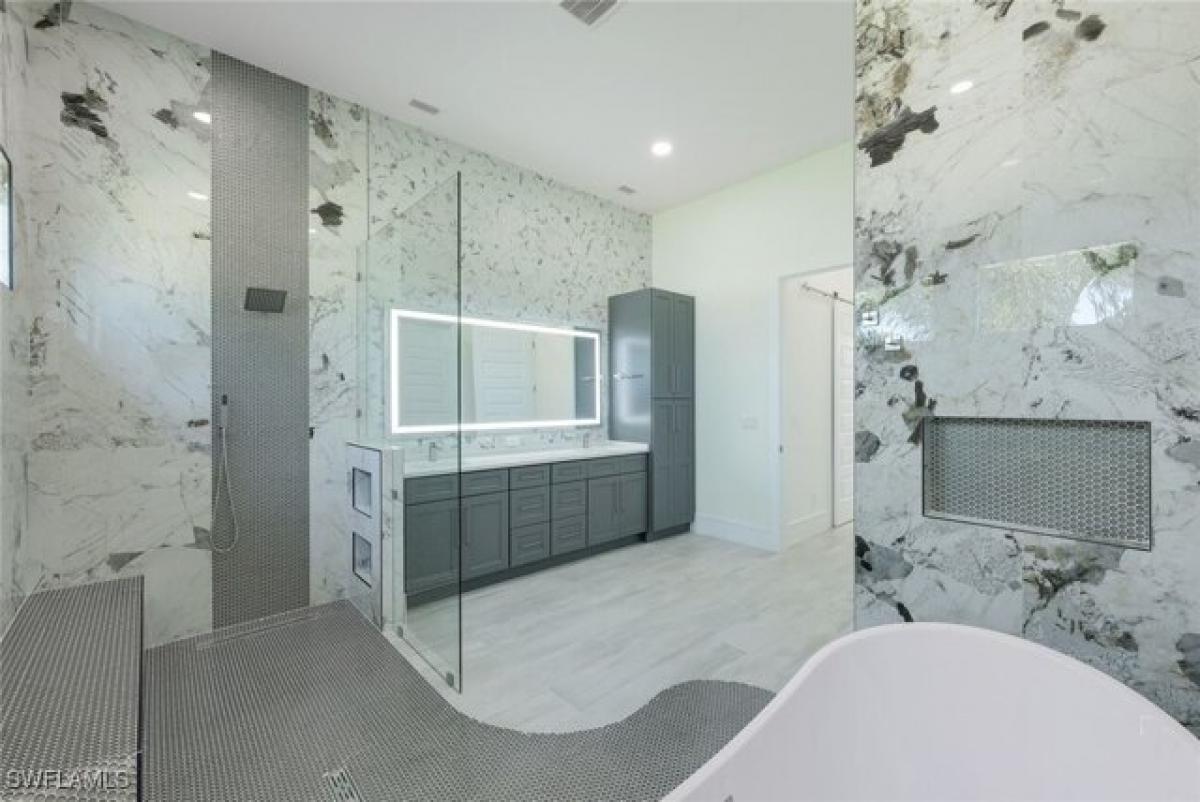 4 bedrooms House in Cape Coral, USA No. 411832