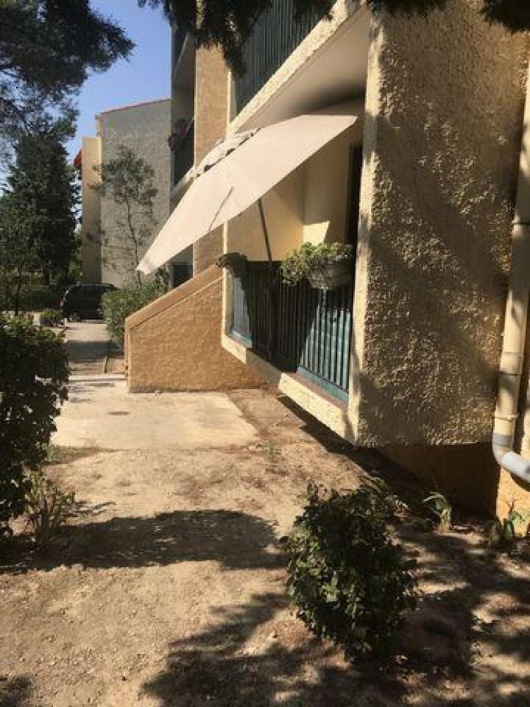 2 bedrooms Apartment in Marignane, France No. 12340